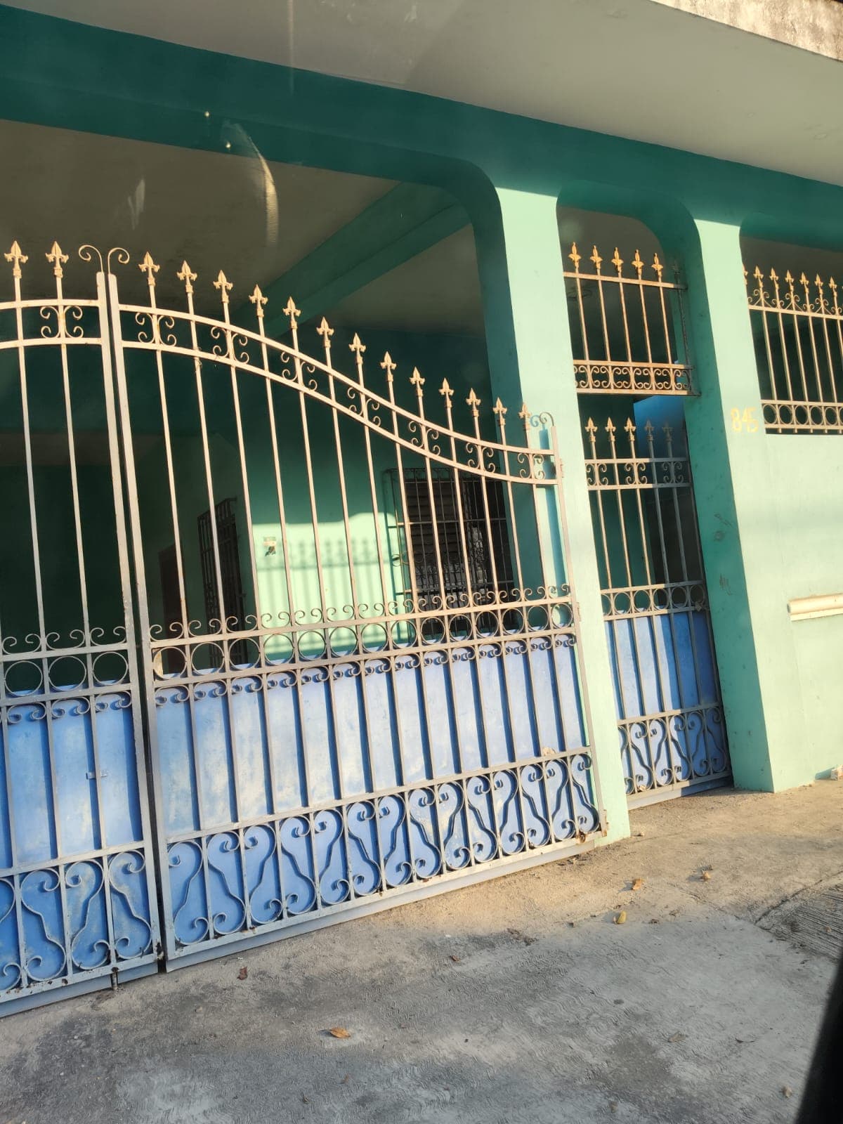 Casa en Venta | Funcional, completa y bien ubicada — Leona Vicario, Felipe Carrillo Puerto